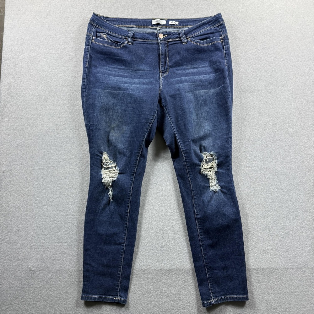 YMI Wanna Betta Butt Jeans Womens 20 Blue Med Wash Skinny Distressed 38x28